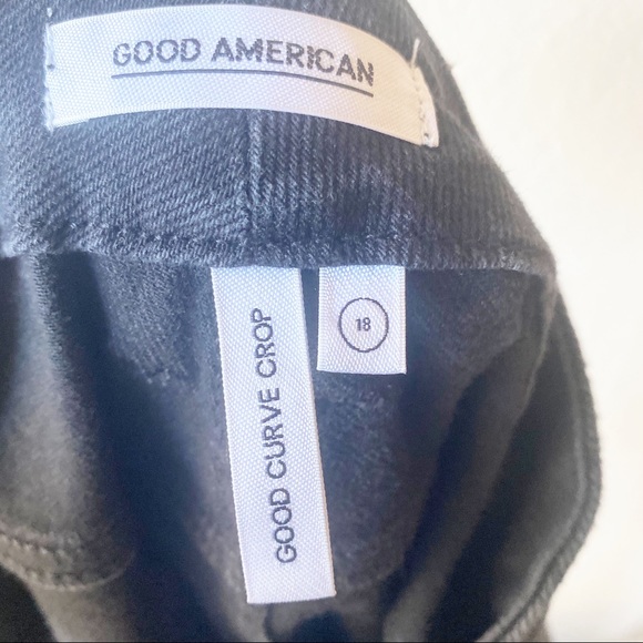 GOOD AMERICAN Good Curve Crop Skinny Raw Hem Jeans - Picture 10 of 10